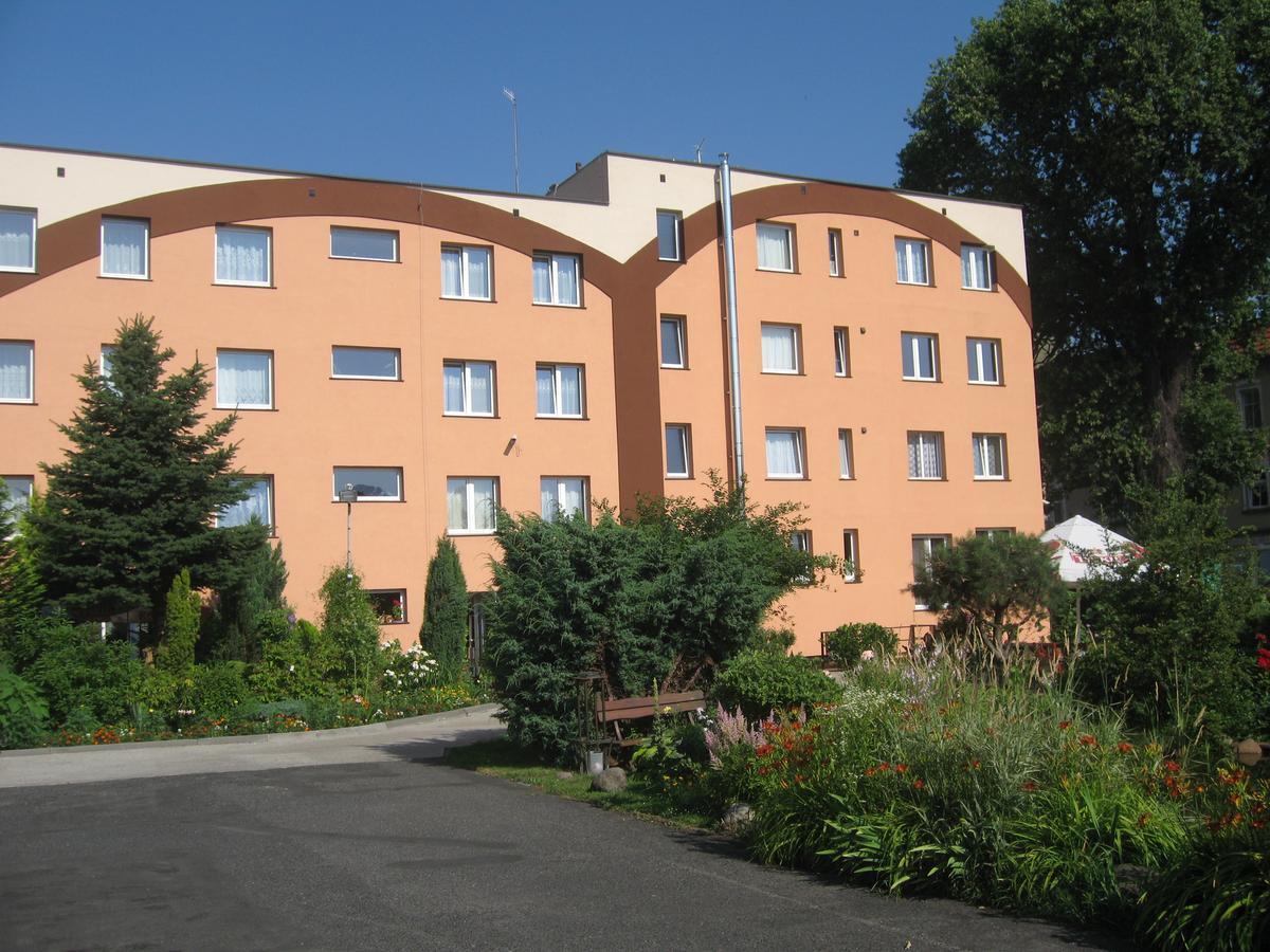 Hotel Pod Debem Chocianow Exterior foto
